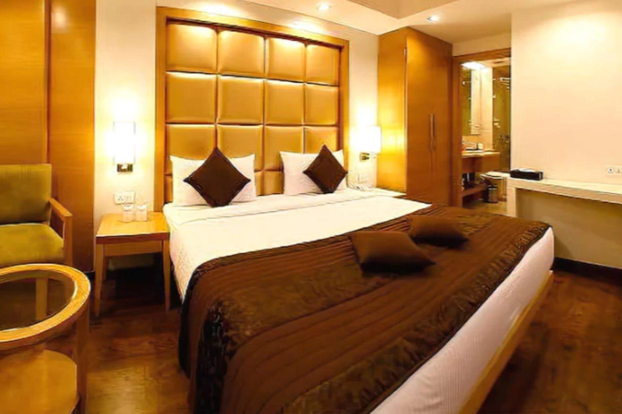 Almondz Hotel Νέο Δελχί Εξωτερικό φωτογραφία